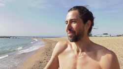 Barcelona beach opens as lockdown eases Instructional Video