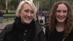 Tourists react to the announcement of Duchess of Sussex pregnancy Instructional Video