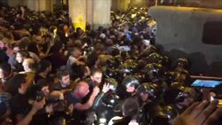 Crowd tries to storm Georgia's parliament building Instructional Video