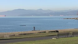 Not ‘just’ hot flashes: how menopause symptoms can start earlier than you think News Clip