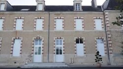 CLEAN : French drug watchdog stops illegal Parkinson's Alzheimer's trial News Clip