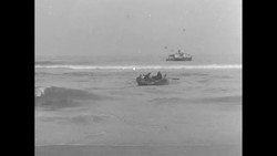 Captain and crew of wrecked ship "Paraguay" rescued News Clip