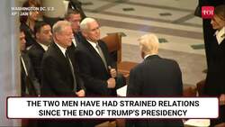 Trump & Trudeau Awkward Encounter Caught On Cam; Harris' Death Stare To Obama Viral | Watch Instructional Video