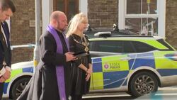 Mayor of Brentwood in memorial service News Clip