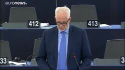 Rule of law: EU Parliament wants violators to be stripped off funds News Clip