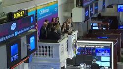 CLEAN : NYSE: Dow drops 5.8% at opening US stock trading halted for 15 mins News Clip