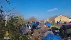 Migrants cope with freezing weather, violence on Hungary border News Clip