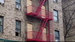 Gov. Hochul announces federal funding for Allerton tenants displaced by 5-alarm fire News Clip