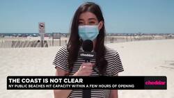 Beachgoers Face Crowds as Heatwaves Sweep the U.S. News Clip