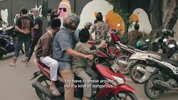 Living Under Sharia Law: The Struggles and Creativity of Local Artists Instructional Video