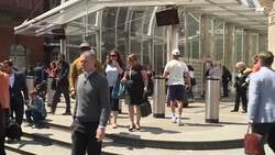 People react as PM May faces pressure to quit Instructional Video