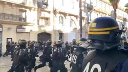CLEAN : Riot police clash with yellow vest protesters in Montpellier News Clip