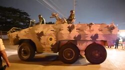 CLEAN : Ecuador: Relatives of inmates wait for news after deadly clashes News Clip