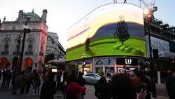 David Hockney artwork premieres on the Piccadilly Lights in London News Clip