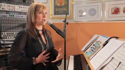 How to Take 10 Minutes a Day to Master Your Singing Breath Instructional Video