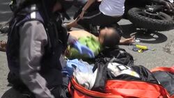 VOICED : Paramedicos motorizados, "ángeles" que ayudan a salvar vidas en la caótica Caracas News Clip