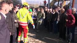 Sismo deja 20 muertos en Albania, buscan a sobrevivientes Instructional Video