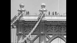 Workers paint Manhattan Bridge News Clip