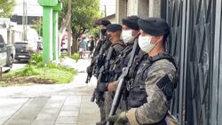 CLEAN : Police raid suspected drug dealer's home amid Argentina deadly cocaine probe News Clip