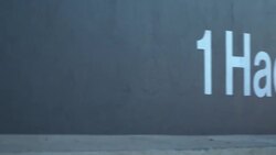 VOICED : Gobierno de Trump denuncia a Facebook por favorecer a inmigrantes sobre trabajadores de EEUU News Clip