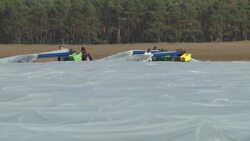 First effects of virus crisis felt by German farmers Instructional Video