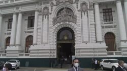 CLEAN : Peru's Vizcarra addresses media outside Congress ahead of impeachment vote News Clip