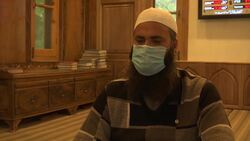 Virus causes empty mosques as Ramadan prayers said at home Instructional Video