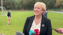 I won’t smear anyone but I will ask hard questions, Humphreys says News Clip