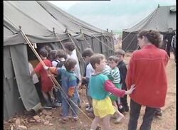 ENTERTAINMENT WEEKLY: KOSOVO: BIANCA JAGGER Instructional Video