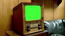 Old Wooden Tv with Green Screen. Stock Footage