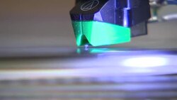 Vinyl record shop News Clip