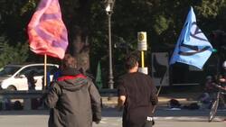 Berlin traffic blocked in climate change demo Instructional Video