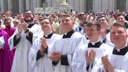 Priest, former professor discuss Pope Francis' death News Clip