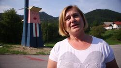 Wooden statue of Trump erected in Slovenia Instructional Video