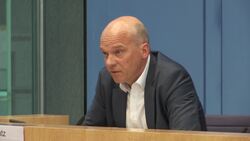 Germany to look at number of new virus cases Instructional Video