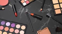 4k top view and turning of cosmetic and brush collection. Stock Footage