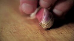 How to Mince Garlic Instructional Video