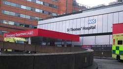 Exterior shots of St Thomas' Hospital in London News Clip