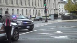 CLEAN : French President Macron arrives by car at Library of Congress News Clip