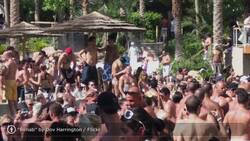 What Are the Highlights of the Hard Rock Las Vegas? Instructional Video