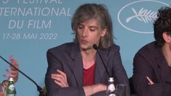 CLEAN : Cannes: Press conference for "Forever Young" by Valéria Bruni-Tedeschi News Clip