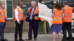 Cleverly discusses impact of party's migration plans with employees of a distribution company News Clip