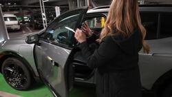 Toronto wants more electric vehicles on the road — what’s the holdup? News Clip