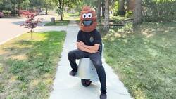 Meet the unicyclist who rides a toilet around K-W News Clip