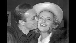 Honor Blackman, who played Bond's Pussy Galore, dies at 94 Instructional Video