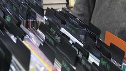 Vinyl record shop News Clip