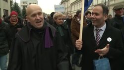 CLEAN : EU judges join Polish colleagues to protest muzzle law News Clip