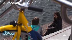 'Self-employed': the story of a Dutch food delivery rider News Clip