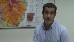 CLEAN : Volcanologist says 'small explosions' possible as Canaries volcano lava meets sea News Clip