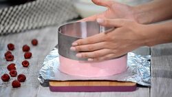 Making sweet raspberry mousse cake. Stock Footage